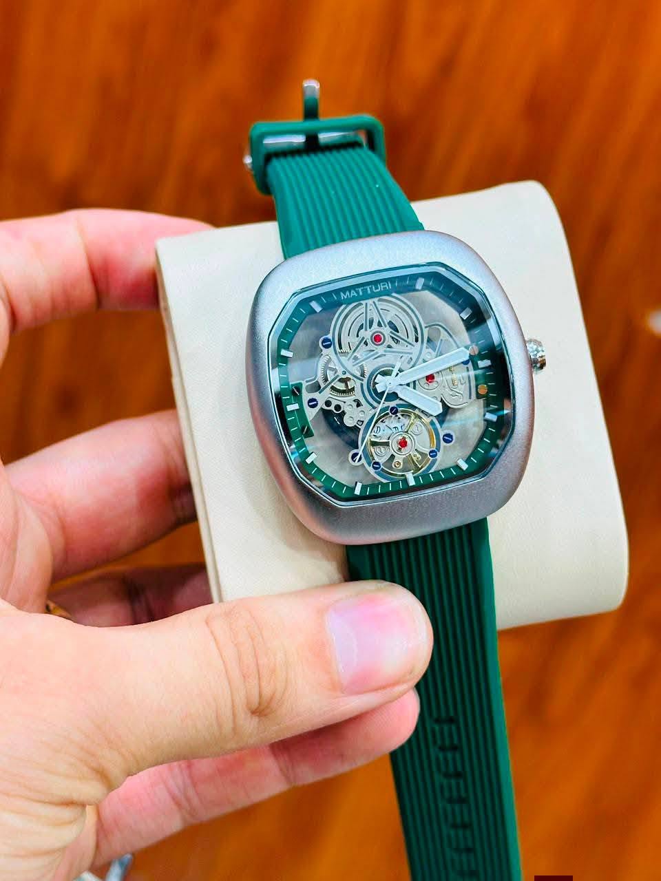 Matturi Men Watch with Premium Silicone Strap – Rs. 4,500 | Free Delivery All Over Pakistan