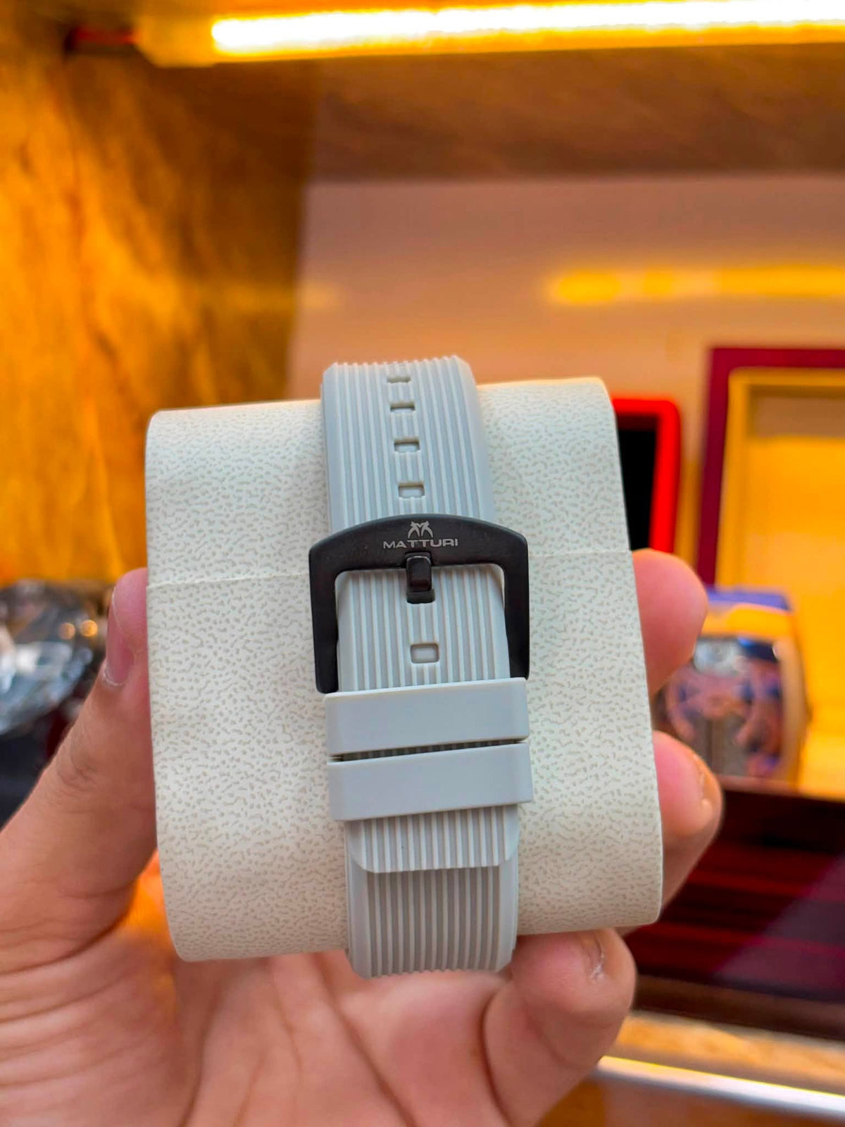 Matturi Men Watch with Premium Silicone Strap – Rs. 4,500 | Free Delivery All Over Pakistan