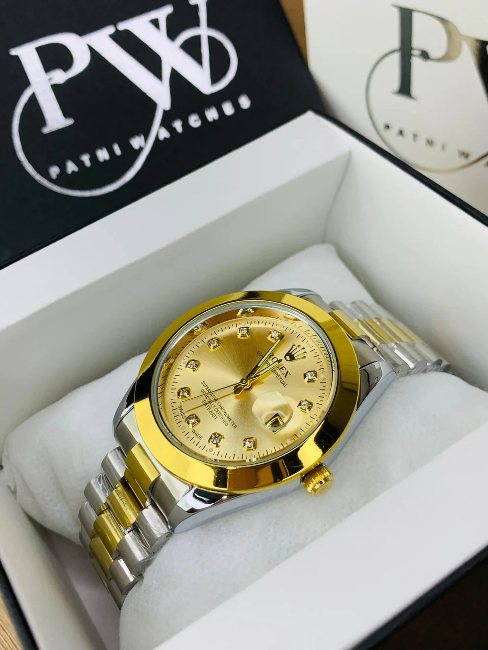 Roolex Wrist Watch Two Tone Silver & Gold With White Dial (Generic Quality)