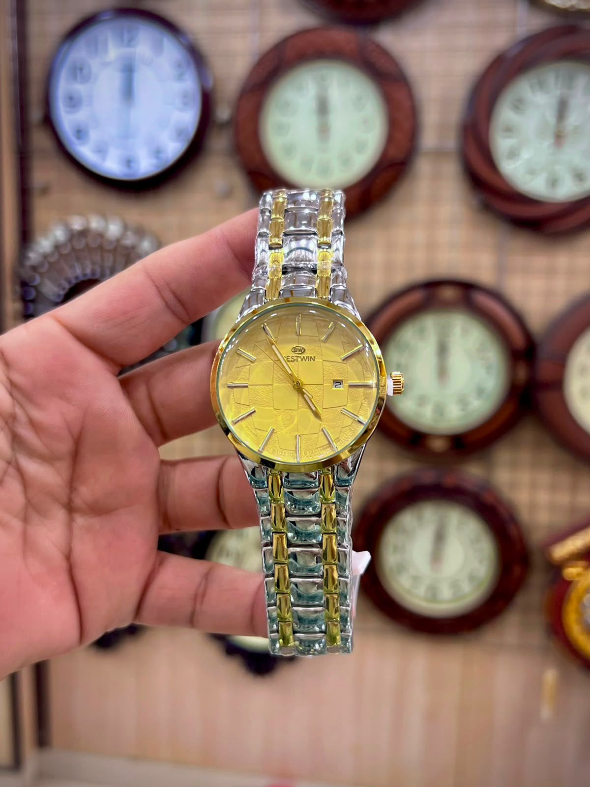 Bestwin Watch(waterproof and Allow to open